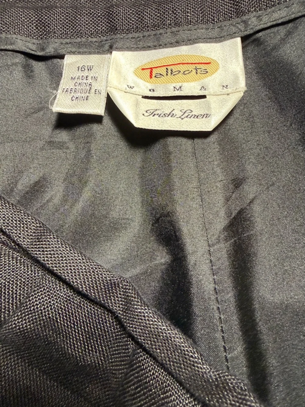 Talbots Women Black Embroidered Fruit Irish linen 16 W Plus - Picture 3 of 7